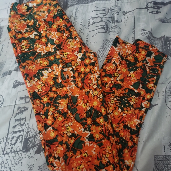 LuLaRoe Pants - Lularoe Floral Print Leggings